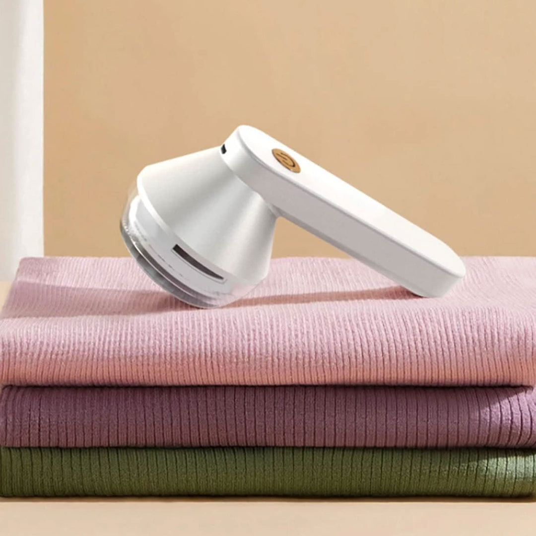 BowLift | Rechargeable Fabric Lint Remover for Clothes and Upholstery