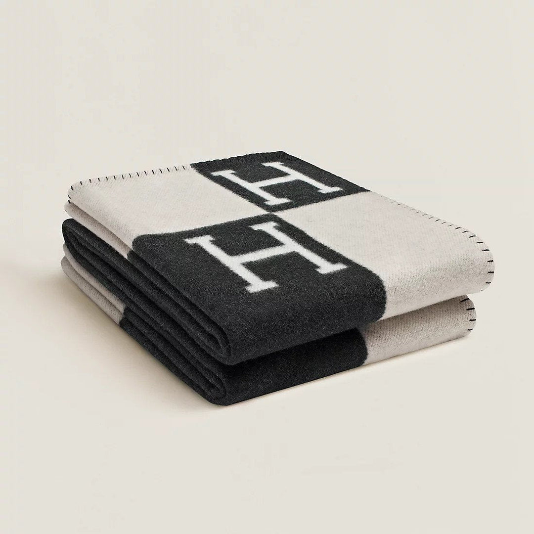 BowLift | Luxurious Cotton Sofa Throw 140x170 cm