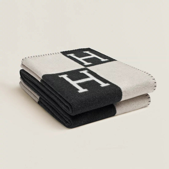 BowLift | Luxurious Cotton Sofa Throw 140x170 cm