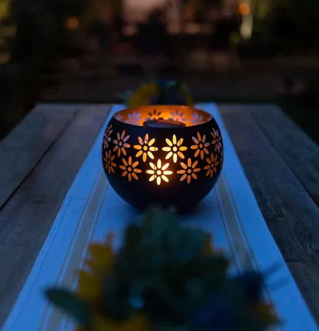 BowLift | FloraGlow - Flower Pattern Candle Holder