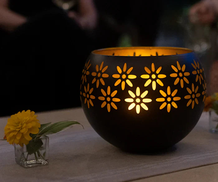BowLift | FloraGlow - Flower Pattern Candle Holder