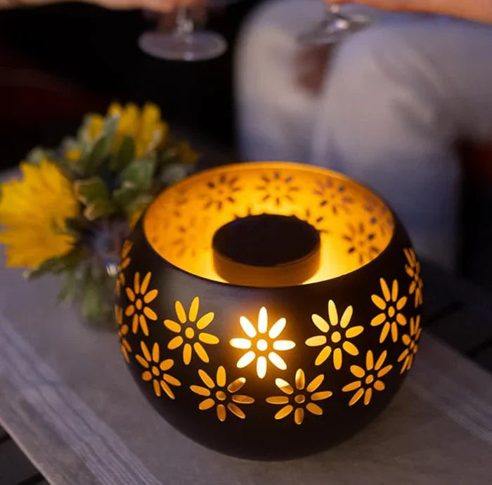 BowLift | FloraGlow - Flower Pattern Candle Holder