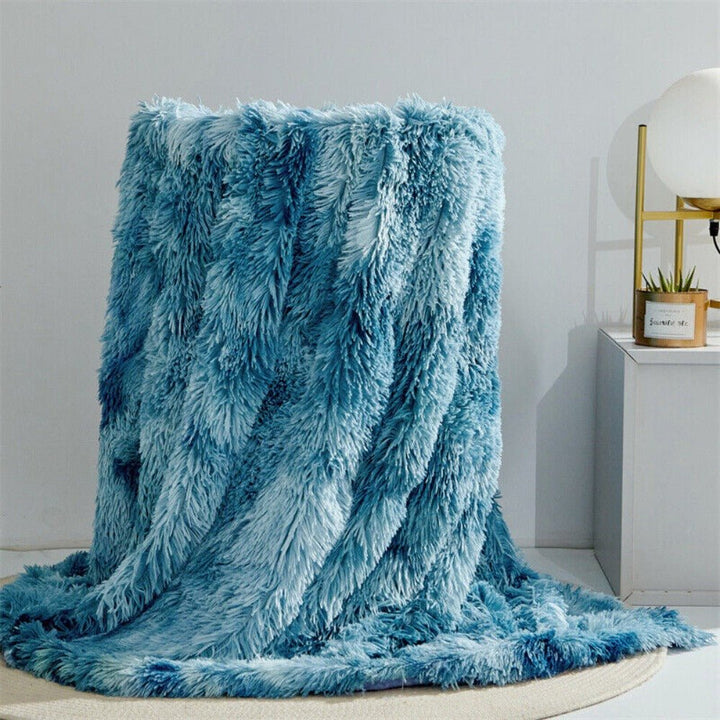 BowLift | FLURON – Luxurious Faux Fur Blanket with Silky Touch