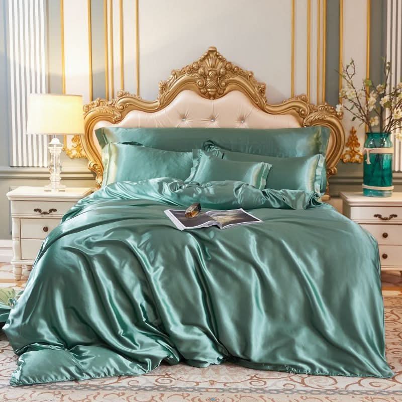 BowLift | Silk Satin 4-Piece Bedding Set with Duvet Cover