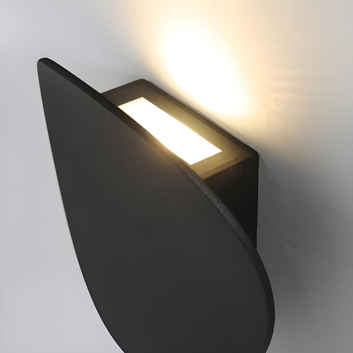 DuskGlow - Elegant Wall Lamp for Atmospheric Lighting Bowlift