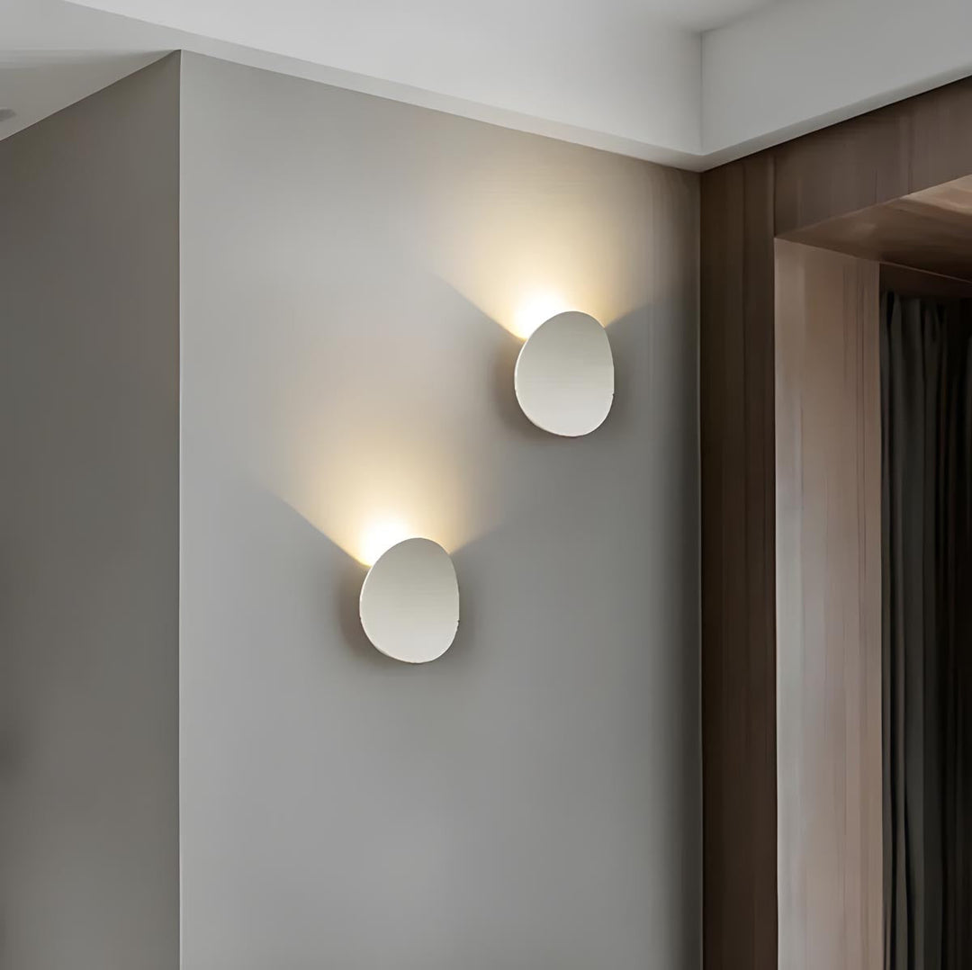 DuskGlow - Elegant Wall Lamp for Atmospheric Lighting Bowlift