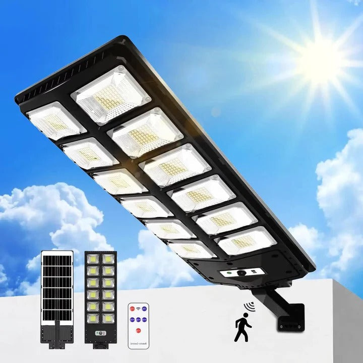 BowLift | Outdoor Solar-Powered Street Light