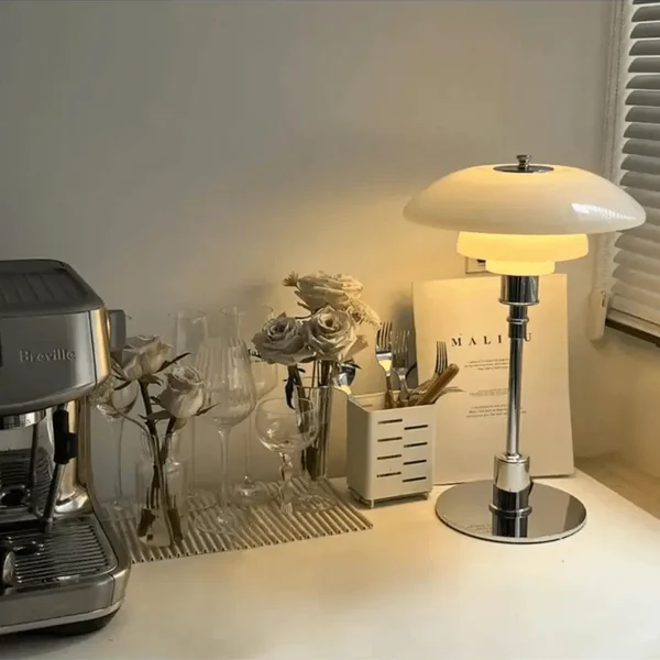 BowLift | Danish designer lamp - Dimmable table lamp