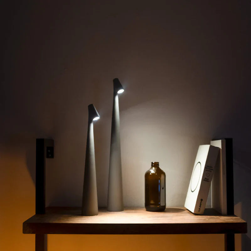 Stylish table lamp - wireless | Bowlift