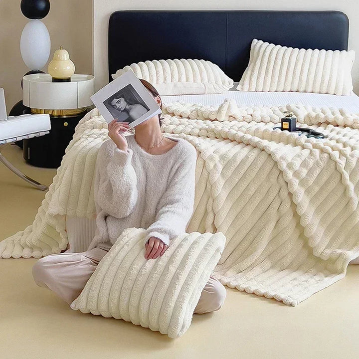 BowLift | LuxuraWrap Soft Plush Maxi Blanket