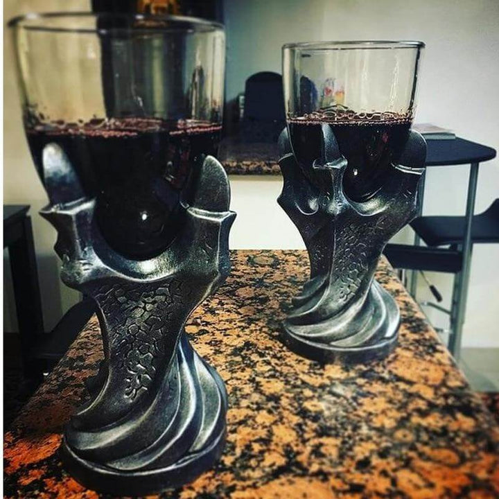 BowLift | Medieval Dragon Claw Vodka and Wine Mug