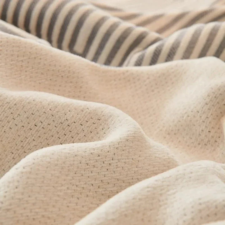 BowLift | Nordic Leisure Extravaganza Blanket
