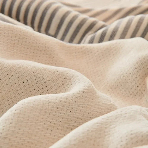 BowLift | Nordic Leisure Extravaganza Blanket