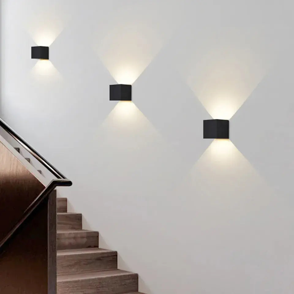 BowLift | Rechargeable wall lamp with sensor