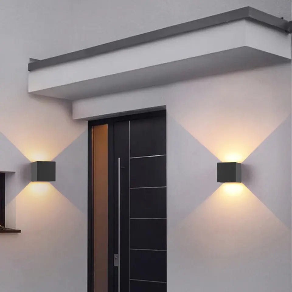 BowLift | Rechargeable wall lamp with sensor