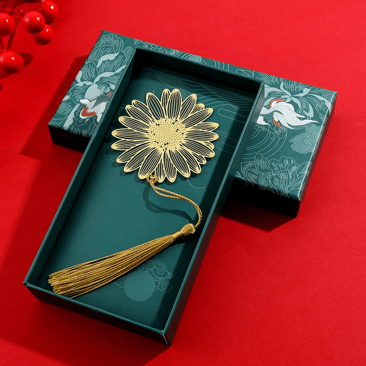 BowLift | Metal bookmark | Flower box