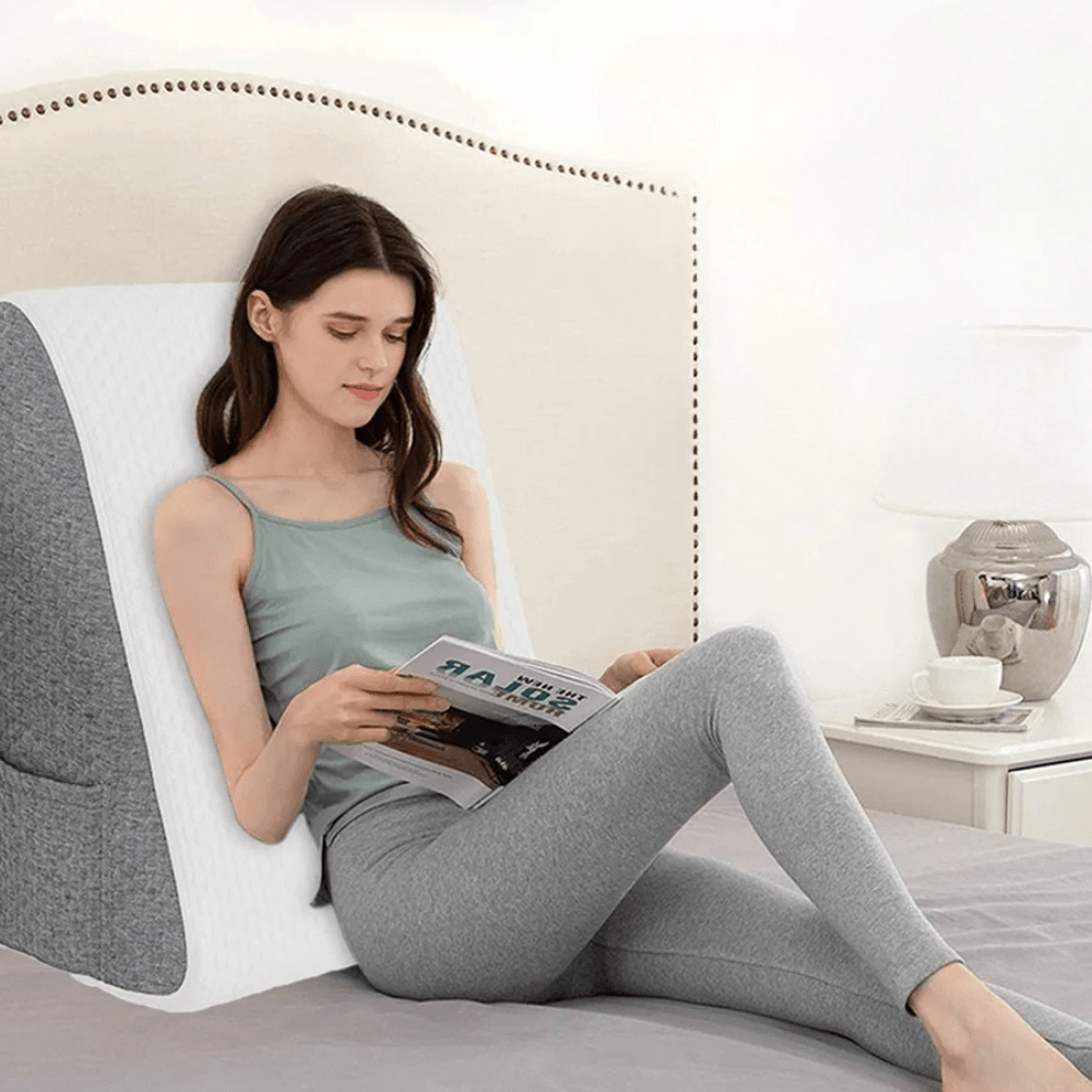 BowLift | Relaxing triangular reading pillow