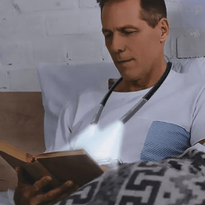 BowLift | Flexible, rechargeable USB reading lamp for the neck