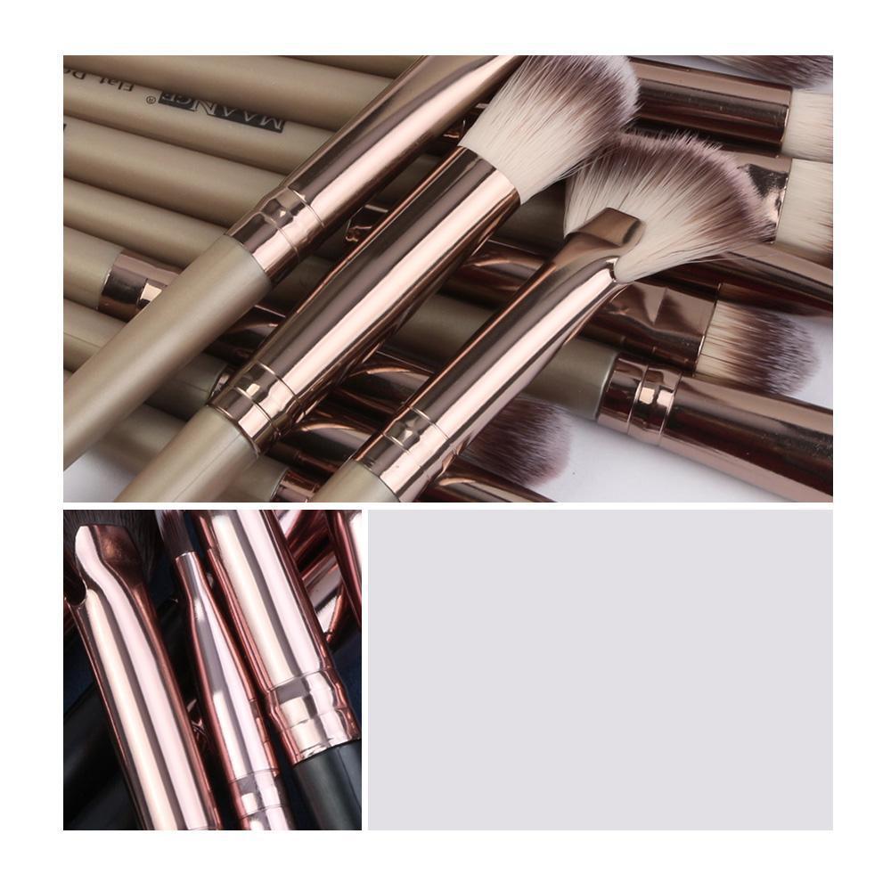 Set of 12 Professional Make-Up Brushes | Bowlift