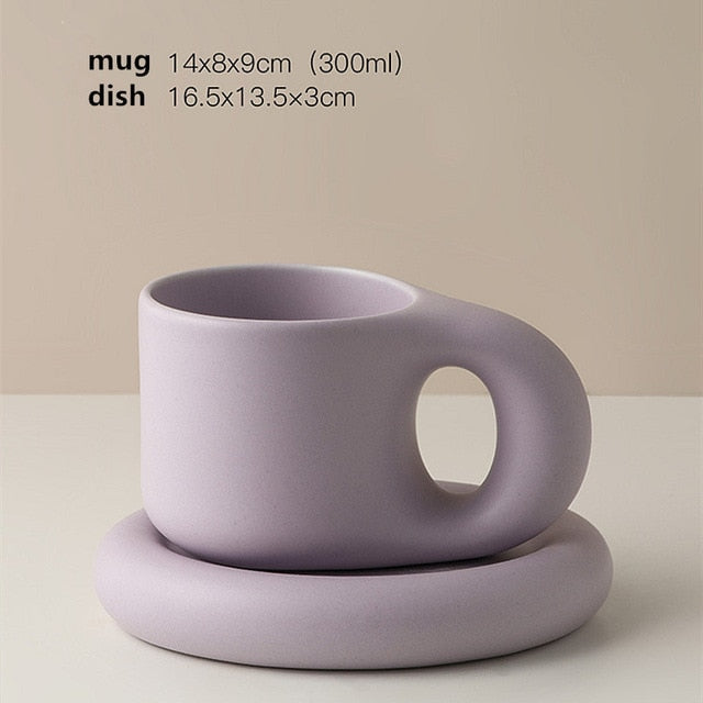 Timeless Elegance - Minimalist Porcelain Cup and Saucer Set Bowlift
