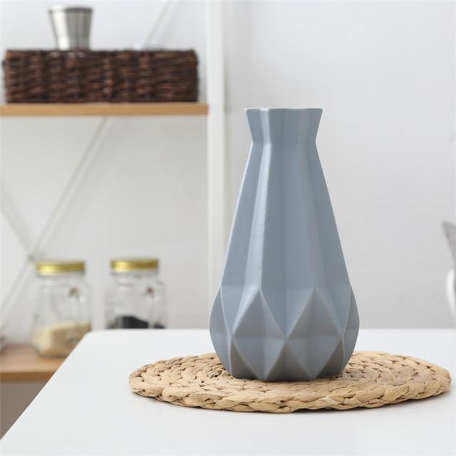 BowLift | Modern Europe Brief Matt Diamond Porcelain Ceramic Vase
