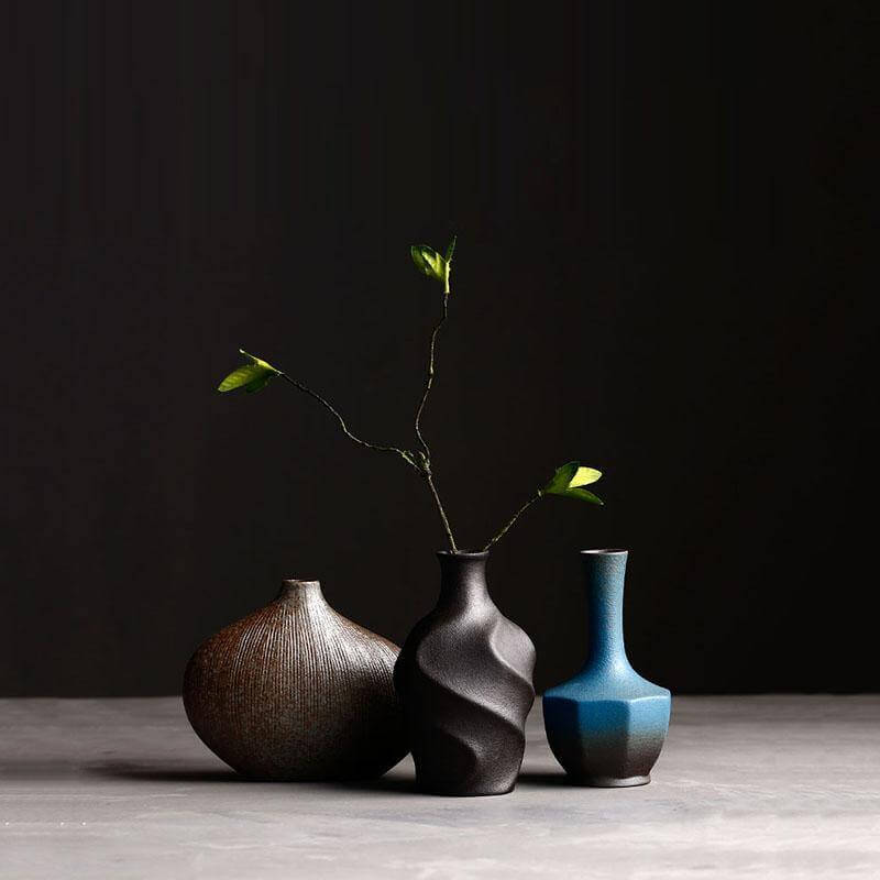 BowLift | Traditional Chinese Ceramic Vases
