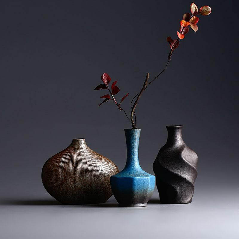 BowLift | Traditional Chinese Ceramic Vases