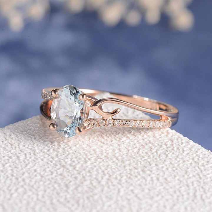 Oval Cut Rose Gold Double to Single Band Ring | Bowlift