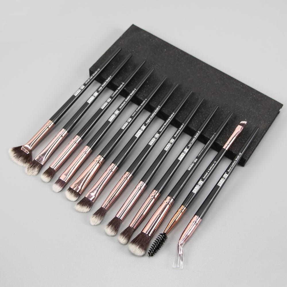 Set of 12 Professional Make-Up Brushes | Bowlift
