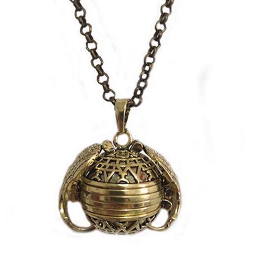 Evelyn - Expandable Photo Locket Necklace | Bowlift