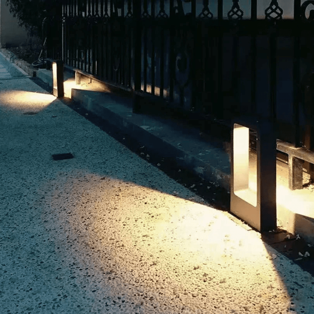 BowLift | RadiantWay – Elegant Floor Light for Pathways & Gardens