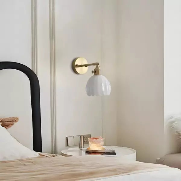 BowLift | Glass Tulip Flower Wall Lamp | Elegant Flower Lighting for a Stylish Interior - MurCharm