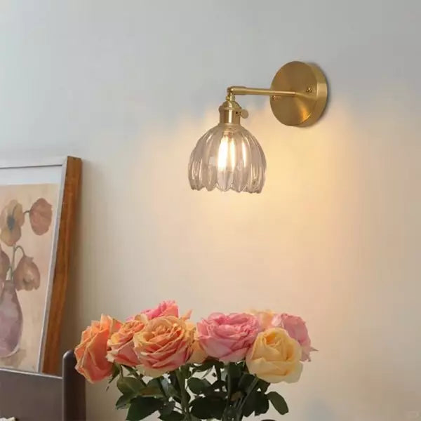 BowLift | Subtle Lighting in Retro Style