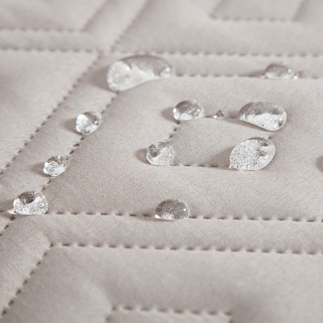 Quilted Sofa Cover Pet Protector Throw Waterproof Sofa Slip Covers 1/2/3 Settee Bowlift