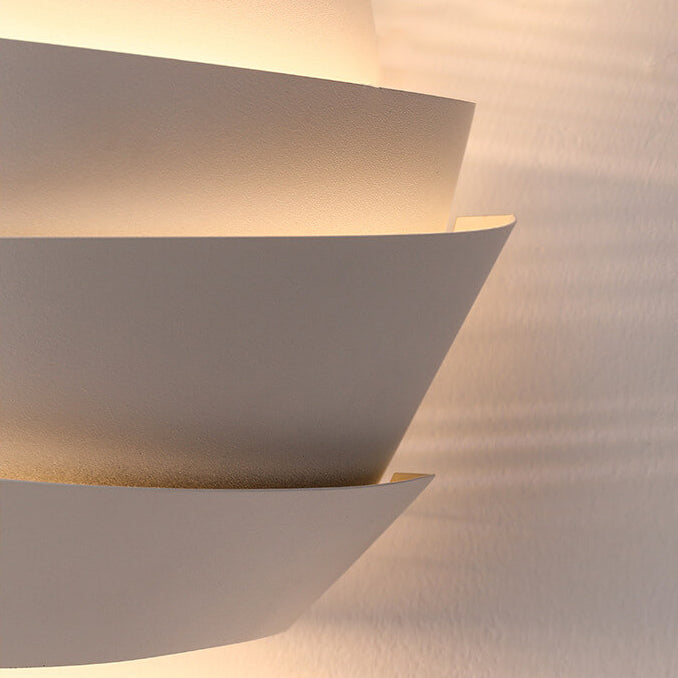 BowLift | Scandinavian Wall Lamp with Double Light Points - NordGlow
