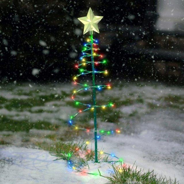 BowLift | Solar Powered Metal Christmas Tree Decoration