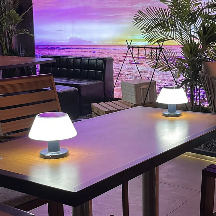 BowLift | Solar-Powered Table Lamp - Solara