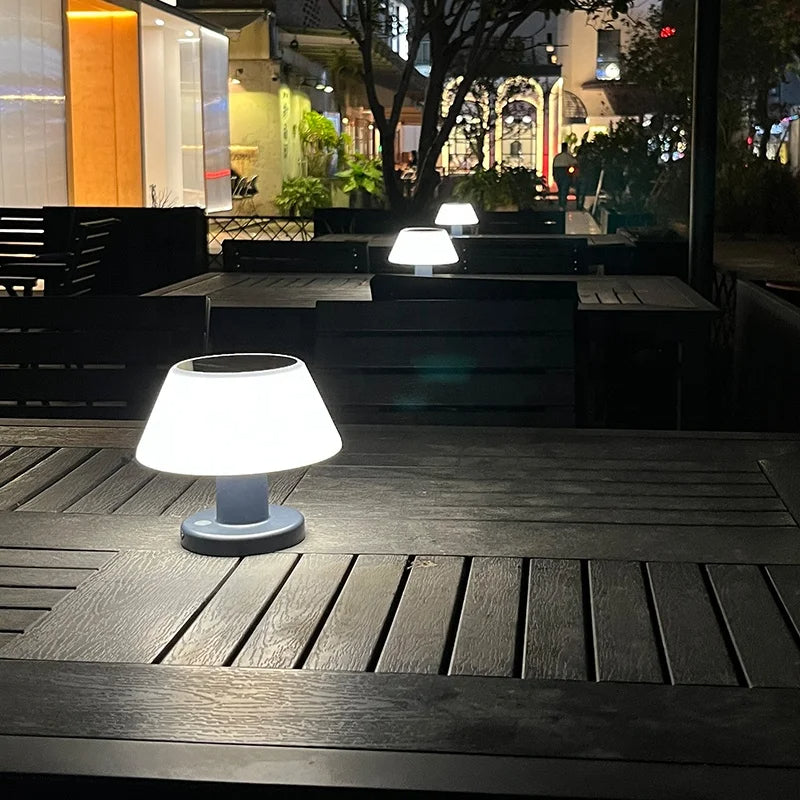 BowLift | Solar-Powered Table Lamp - Solara