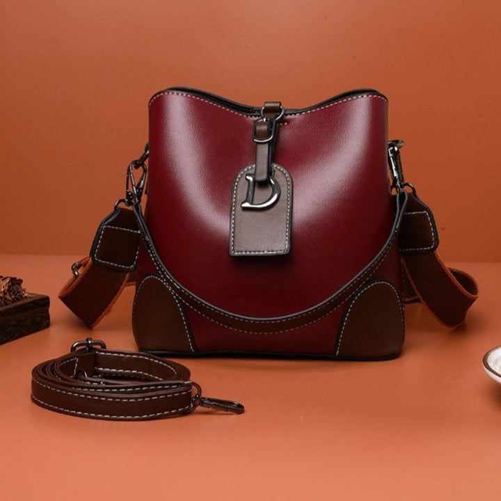 EleganceCross - Luxury and Practical Shoulder Bag for Every Day Bowlift