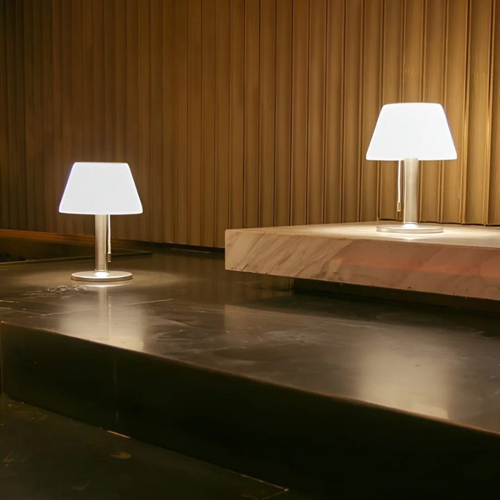 BowLift | Stylish Solar-Powered Table Lamp - SolarLuxe