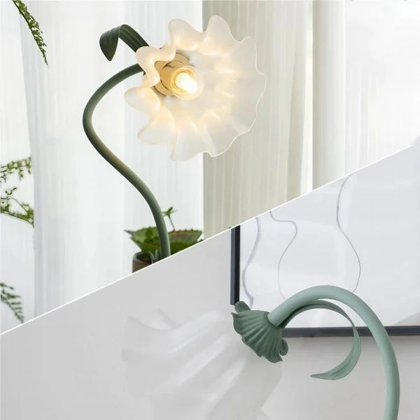 BowLift | BloomBeam - Adjustable Retro Table Lamp