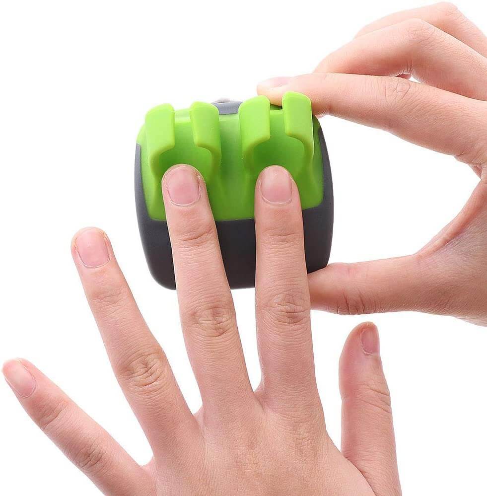 FingerGuard - Veilig Groenteschiller voor de Keuken Bowlift