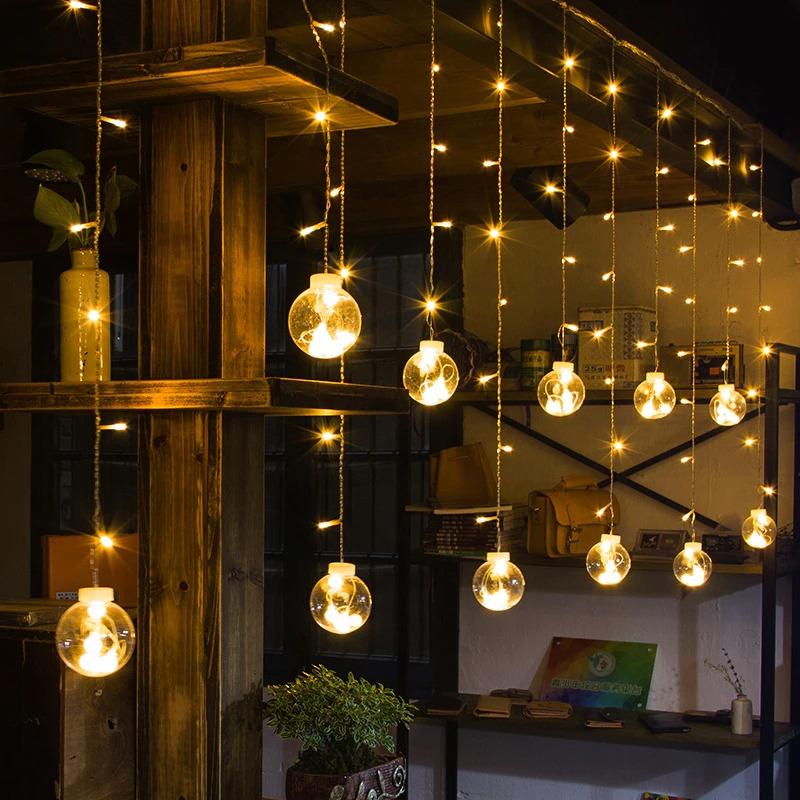 BowLift | LED Globe Outdoor Light with IP44 Water Protection