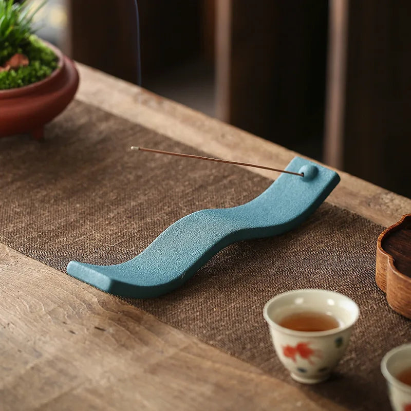 BowLift | ZenWave Ceramic Incense Holder