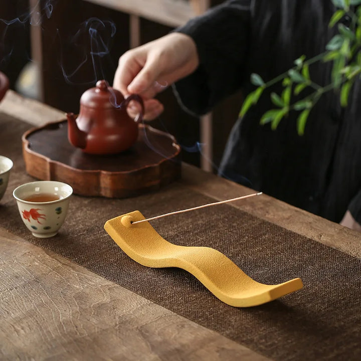 BowLift | ZenWave Ceramic Incense Holder